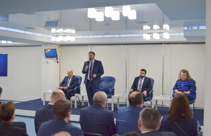Бизнес-омбудсмен Павел Солодкий принял участие во встрече заместителя губернатора Андрея Бетина с предпринимателями